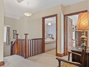 4 chambres, fer et planche à repasser, Wi-Fi gratuit, draps fournis