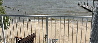 The Beached Whale! 2-bedroom condo with seasonal pool access in Colonial Beach