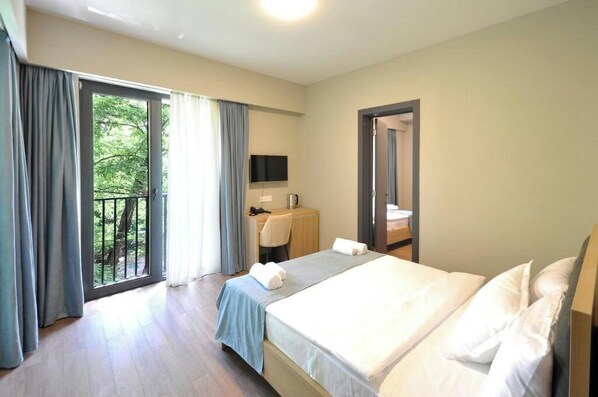 Family Quadruple Room, Courtyard View