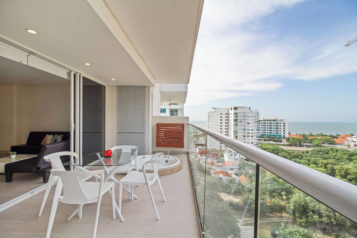 Apartment (1208) | Blackout drapes, iron/ironing board, WiFi (free), bed sheets