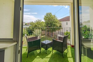 Interior - Art Deco House, Close to Beach & Amenities (Weston-super-Mare)