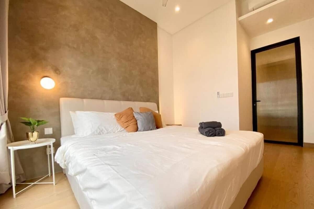 In-room safe, soundproofing, iron/ironing board, WiFi (free)