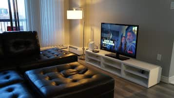 Family Apartment, 2 Bedrooms, Balcony, City View | 2 bedrooms, individually decorated, individually furnished
