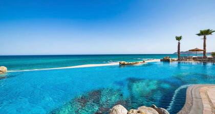 Beautiful Villa La Valencia One Bedroom Suite Pool View
