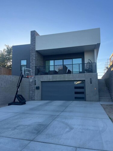 Newly Built! Contemporary Vibes Tiny Home!