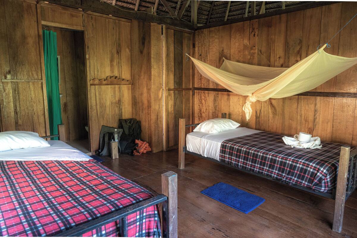 Cabana econòmica, pati, vistes al riu | Escriptori i wifi gratuïta 