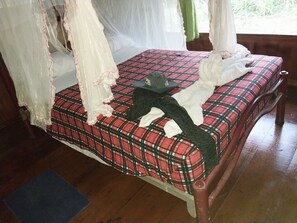 Basic Room, Patio, River View - Kichwa Lodge (Cuyabeno)