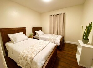 4 bedrooms, iron/ironing board, travel cot, free WiFi