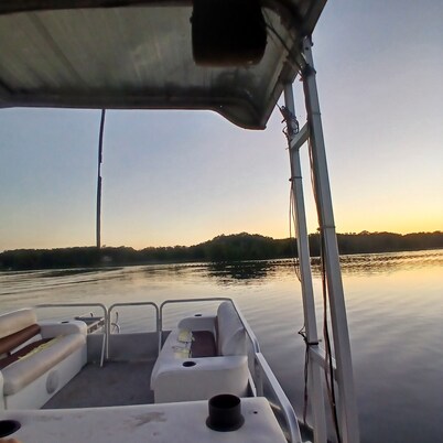 3-bedroom Lakefront Cabin on private Lake just minutes from town and 131 highway