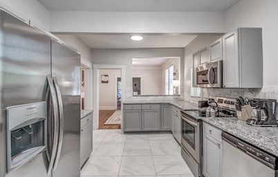 The Rolling Stone Near Downtown