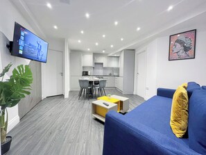 Smart TV, books