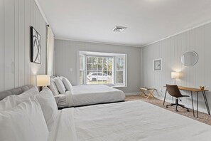 5 bedrooms - Welcome to Woodbridge (Montgomery)