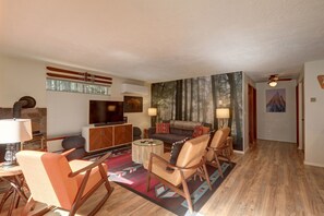 TV connectée, lecteur de DVD, vidéothèque