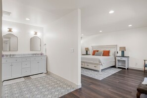 5 chambres, fer et planche Ă repasser, Wi-Fi, draps fournis