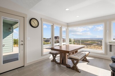 Willow - 5 Bedroom 5 Bathroom-Private Hilltop Home