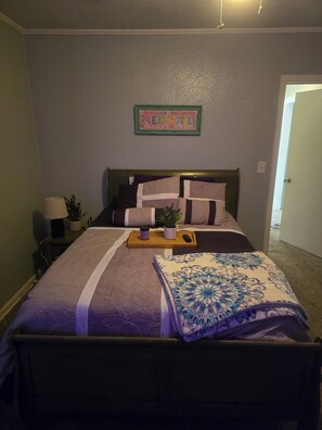 2 室のベッドルーム、アイロン / アイロン台、WiFi、ベッドシーツ