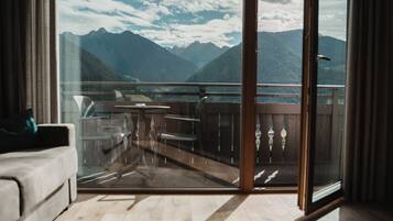 Minibar, coffres-forts dans les chambres, Wi-Fi gratuit, draps fournis