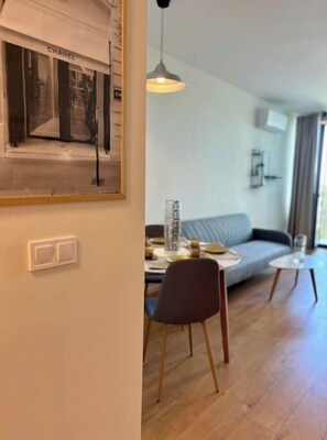 تناول الطعام