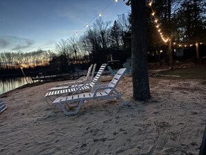 Property grounds - 5-Bedroom Lakefront, private beach wifi AC boat & kayaks near ski, casino (Tobyhanna)