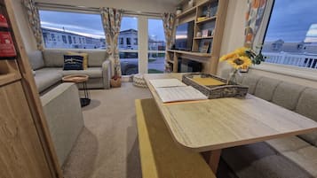 Kabin | Area keluarga | TV dan perapian