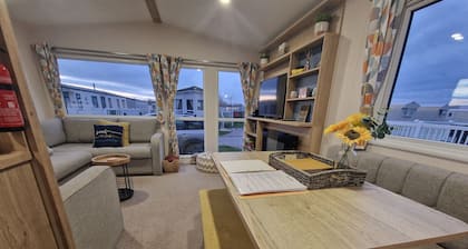 Remarkable 3-bed Lodge in Tattershall