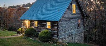 Gorgeous Cabin - Fast 100mbps WiFi - Pet Friendly!