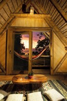 2 quartos, roupas de cama premium, edredons de pluma