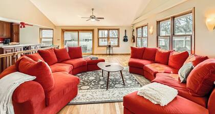 Massive 5BR, 4-level 3k+sqft House, PokerRoom,PoolTable, Darts, Bowling,Grill