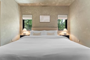 1 bedroom, iron/ironing board, WiFi, bed sheets - Lakefront Wellness Retreat on Table Rock w/ Sauna, Cold Plunge, Hot Tub, Gym (Omaha)
