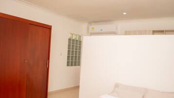 3 chambres, draps fournis