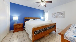 2 bedrooms, internet - Beach Access Across the Street, Shared Heated Pool (Corpus Christi)