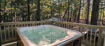 Beautiful Cabin WITH HOT TUB_Cabin 7