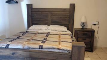 1 quarto, ferros/tábuas de passar roupa, Wi-Fi, roupa de cama