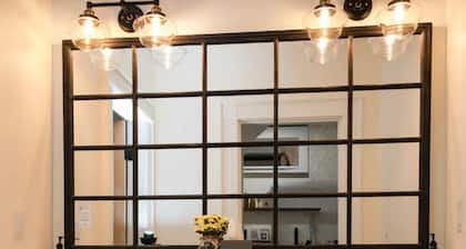 Spacious 4-bedroom house in charming Wilson with AC, WiFi