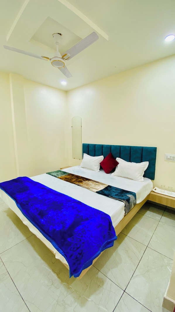 Classic Double Room | Free WiFi