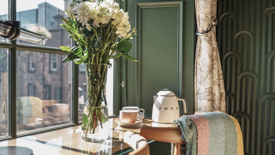 Bonnie Hotel - Smart Boutique ApartHotel - Haymarket Edinburgh