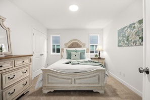 5 bedrooms, iron/ironing board, WiFi, bed sheets