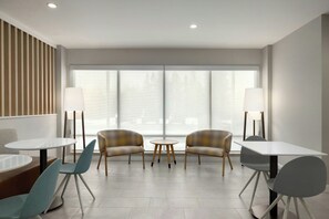 Free daily self-serve breakfast - Towneplace Suites By Marriott Duluth (Duluth)