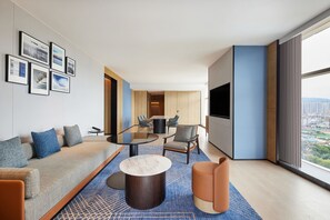 Suite, 1 Katil Raja (King), Lake View