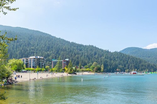 Harrison Lake Retreat Studio Suite