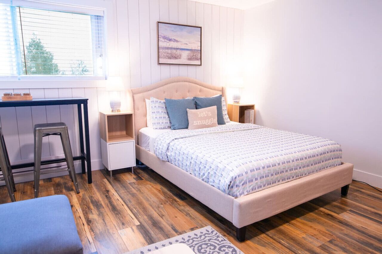 Desk, iron/ironing board, travel cot, free WiFi
