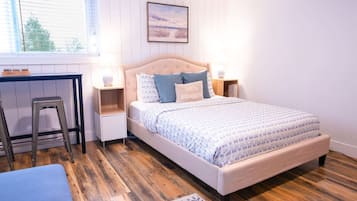 Desk, iron/ironing board, travel cot, free WiFi