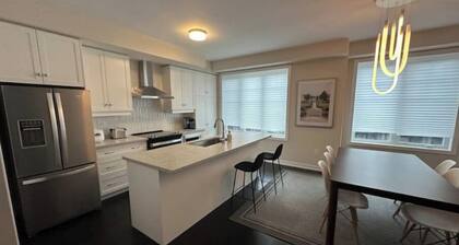 Executive Townhouse on a Ravine