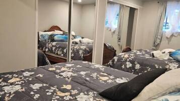 2 bedrooms, bed sheets