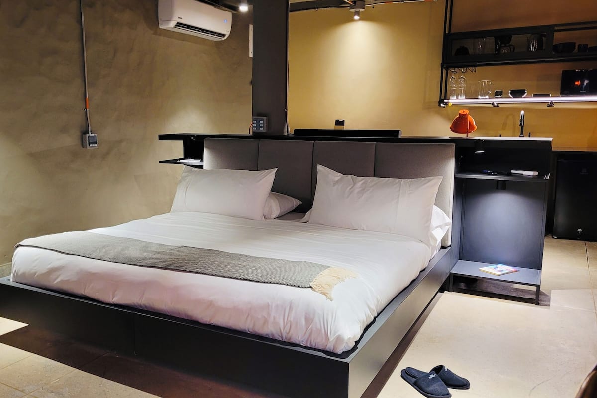 1 camera, biancheria da letto di alta qualità, una scrivania