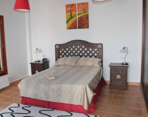 3 camere, ferro/asse da stiro, Wi-Fi, lenzuola