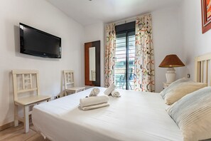 Iron/ironing board, free WiFi, bed sheets