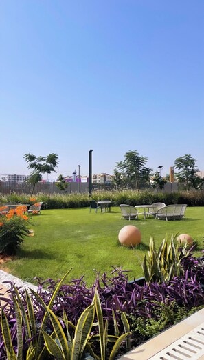 Outdoor wedding area - Courtyard By Marriott Dakar Diamniadio (Diamniadio)