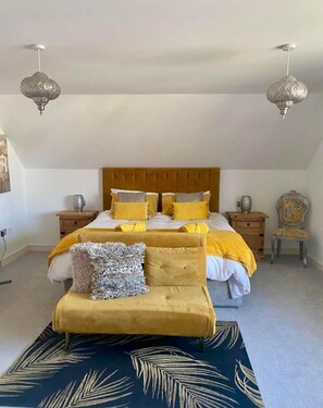 House | 3 bedrooms, iron/ironing board, free WiFi, bed sheets
