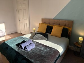 Huis | 4 slaapkamers, een strijkplank/strijkijzer, gratis wifi, beddengoed